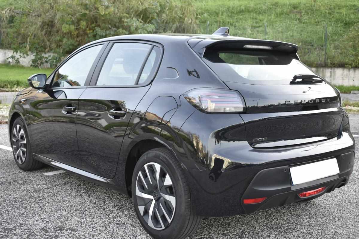 peugeot-208-1-2-puretech-2024-gasolina-1199cc
