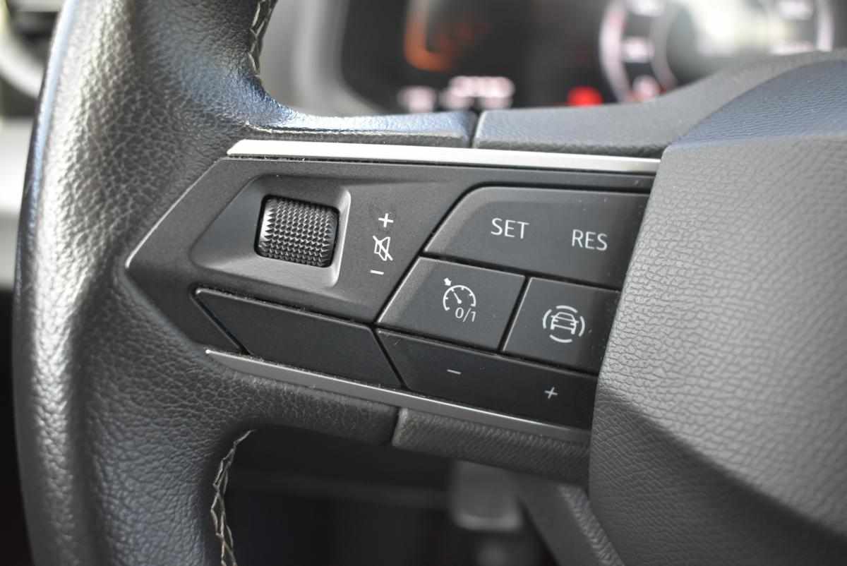 seat-arona-1-0-tsi-2023-gasolina-999cc