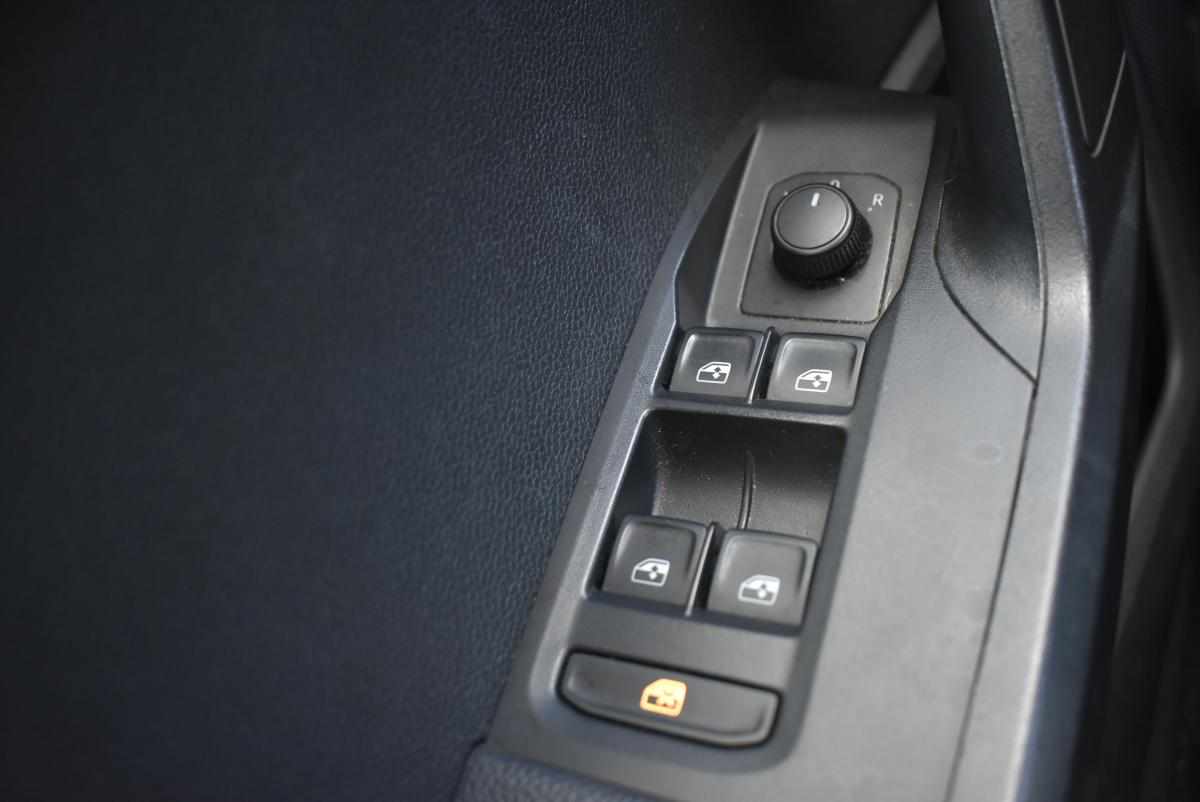 seat-arona-1-0-tsi-2023-gasolina-999cc