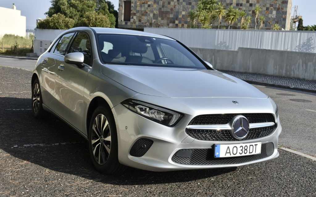 mercedes-benz-classe-a-a-250-e-2022-gasolina-1332cc