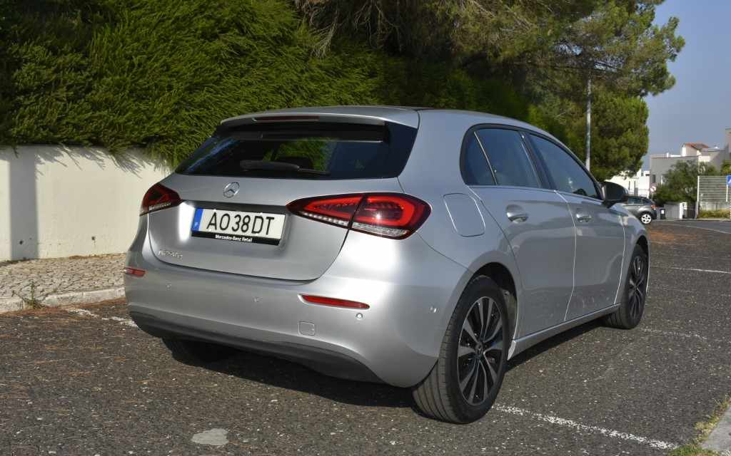 mercedes-benz-classe-a-a-250-e-2022-gasolina-1332cc