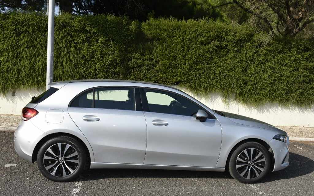 mercedes-benz-classe-a-a-250-e-2022-gasolina-1332cc