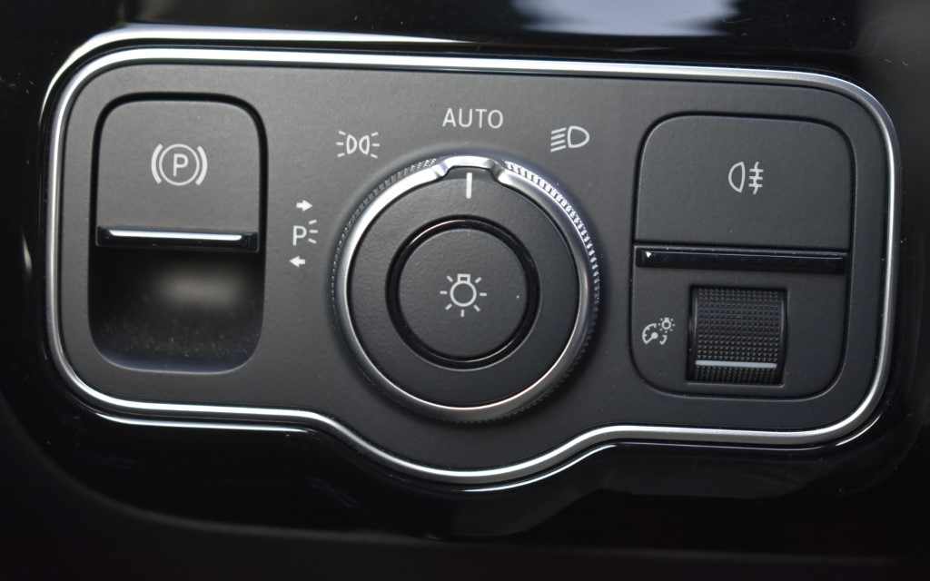 mercedes-benz-classe-a-a-250-e-2022-gasolina-1332cc