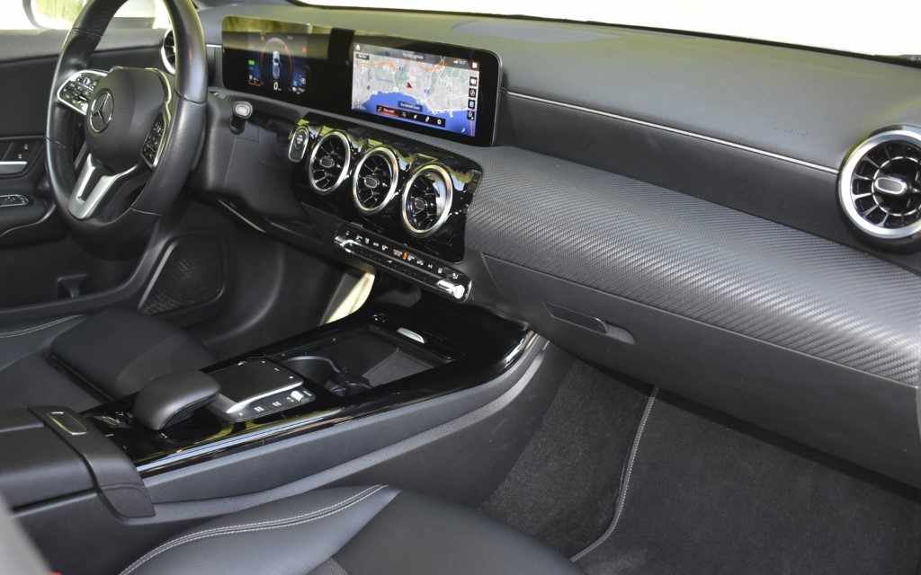 mercedes-benz-classe-a-a-250-e-2022-gasolina-1332cc