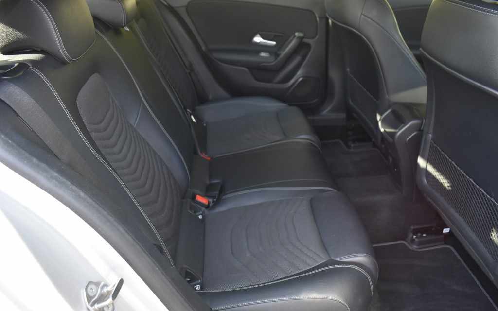 mercedes-benz-classe-a-a-250-e-2022-gasolina-1332cc