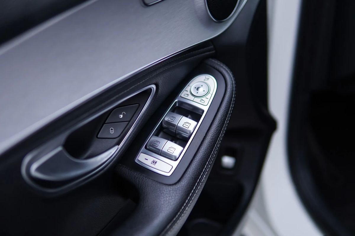 mercedes-benz-classe-c-2015-hibrido-a-diesel-2143cc