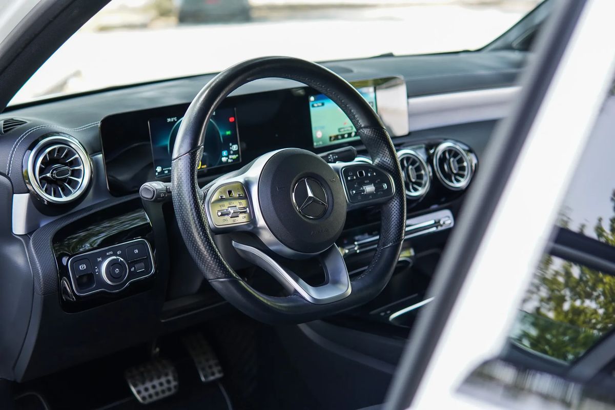mercedes-benz-classe-a-2021-hibrido-a-gasolina-1332cc