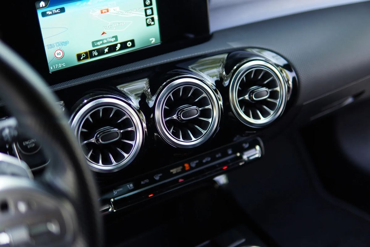 mercedes-benz-classe-a-2021-hibrido-a-gasolina-1332cc