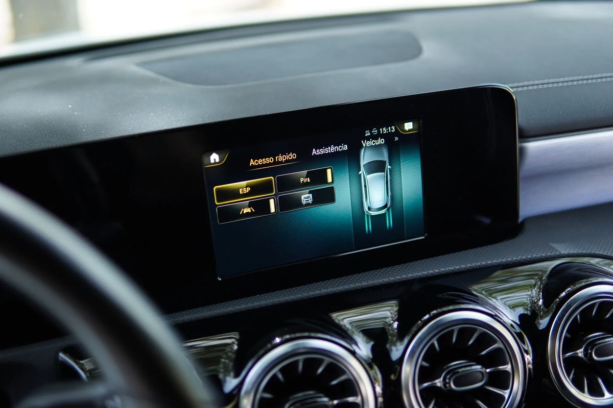 mercedes-benz-classe-a-2021-hibrido-a-gasolina-1332cc