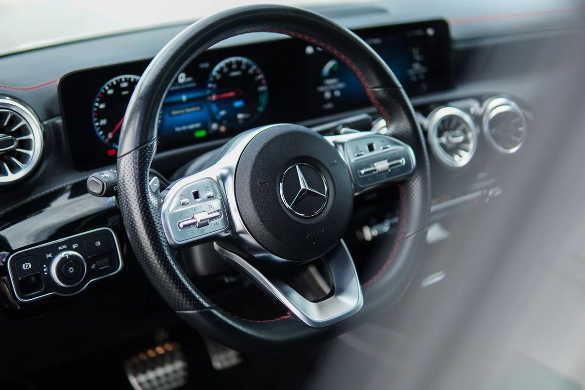 mercedes-benz-cla-2022-hibrido-a-gasolina-1332cc