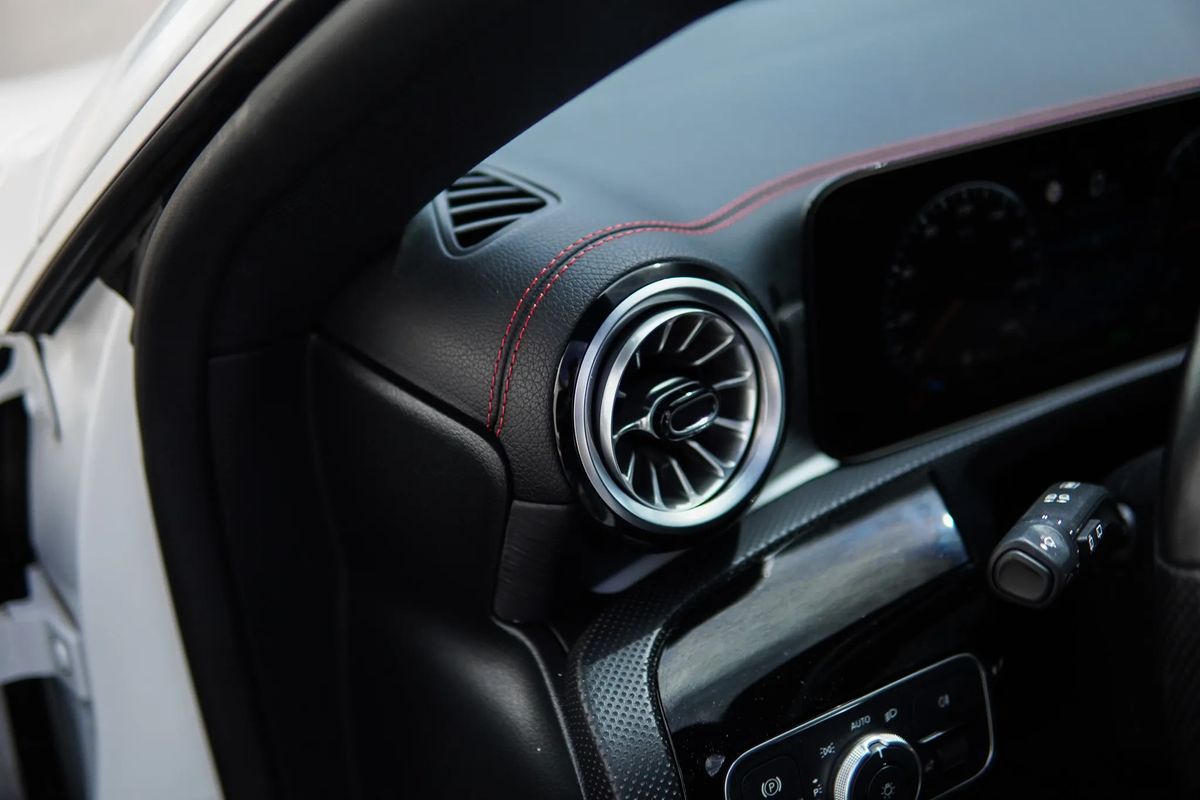 mercedes-benz-cla-2022-hibrido-a-gasolina-1332cc