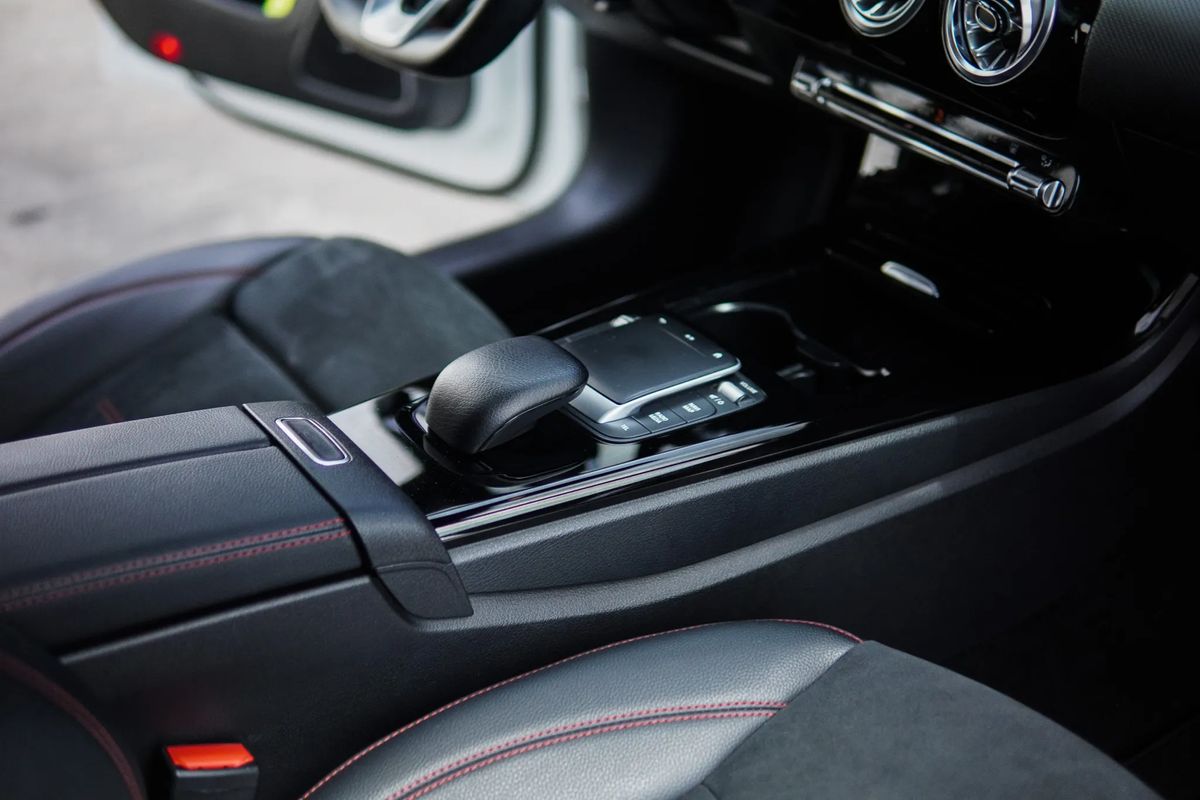 mercedes-benz-cla-2022-hibrido-a-gasolina-1332cc