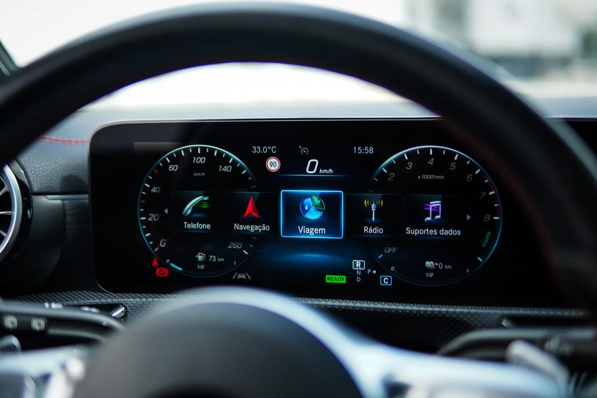 mercedes-benz-cla-2022-hibrido-a-gasolina-1332cc