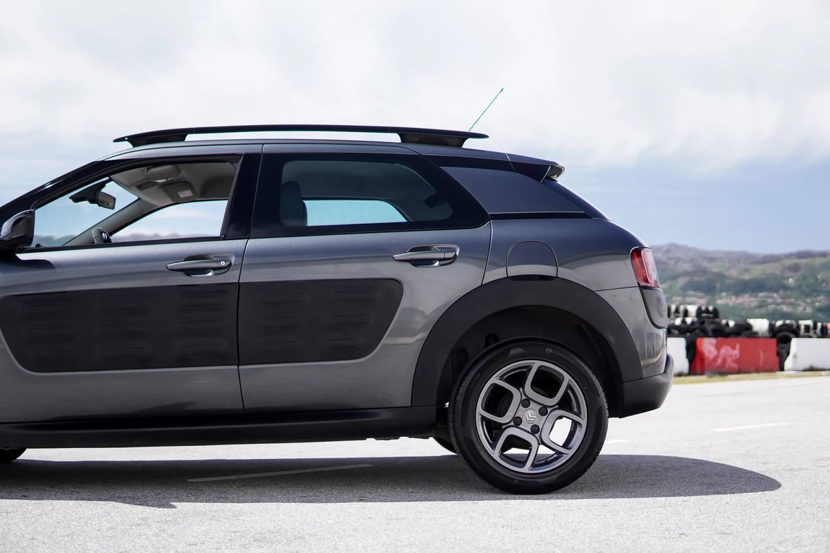 citroen-c4-cactus-2016-diesel-1560cc
