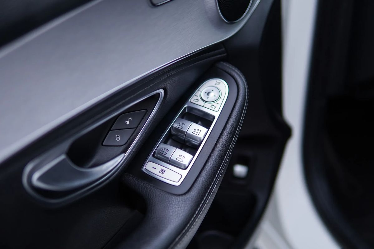 mercedes-benz-classe-c-2015-hibrido-a-diesel-2143cc