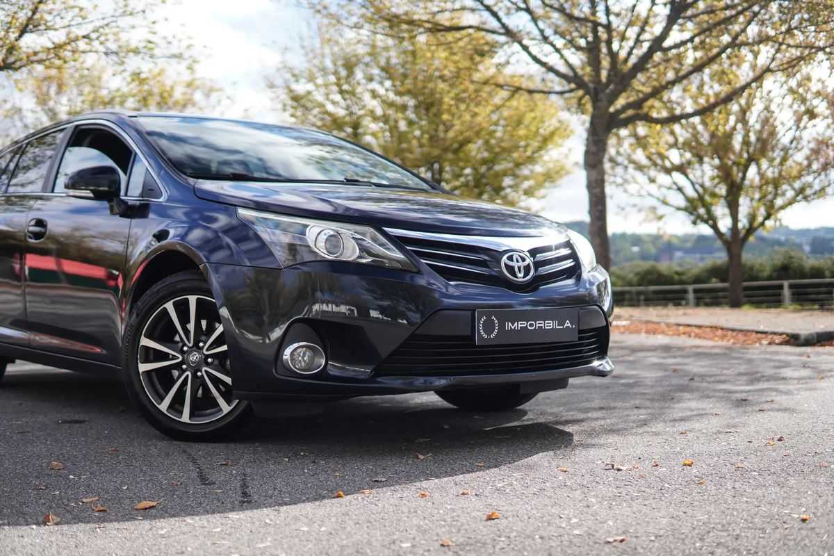 toyota-avensis-sw-2012-diesel-1998cc