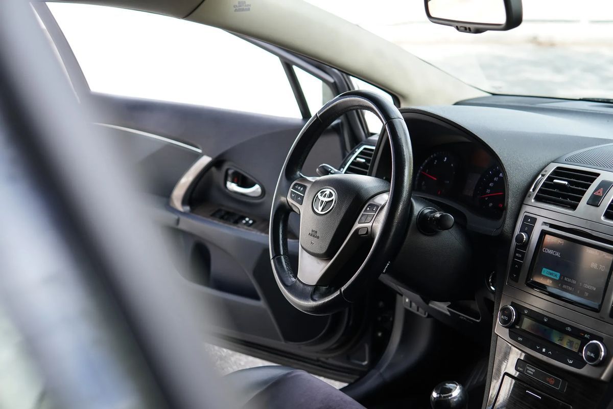 toyota-avensis-sw-2012-diesel-1998cc