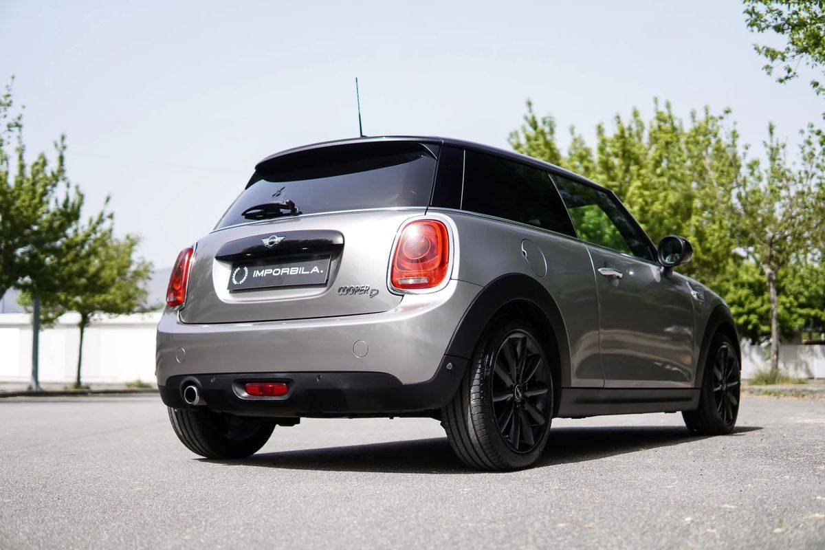 mini-cooper-2018-diesel-1496cc