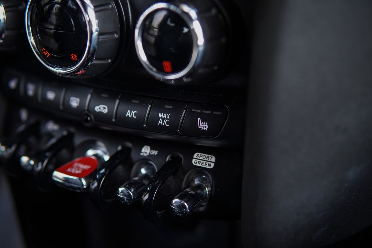 mini-cooper-2018-diesel-1496cc