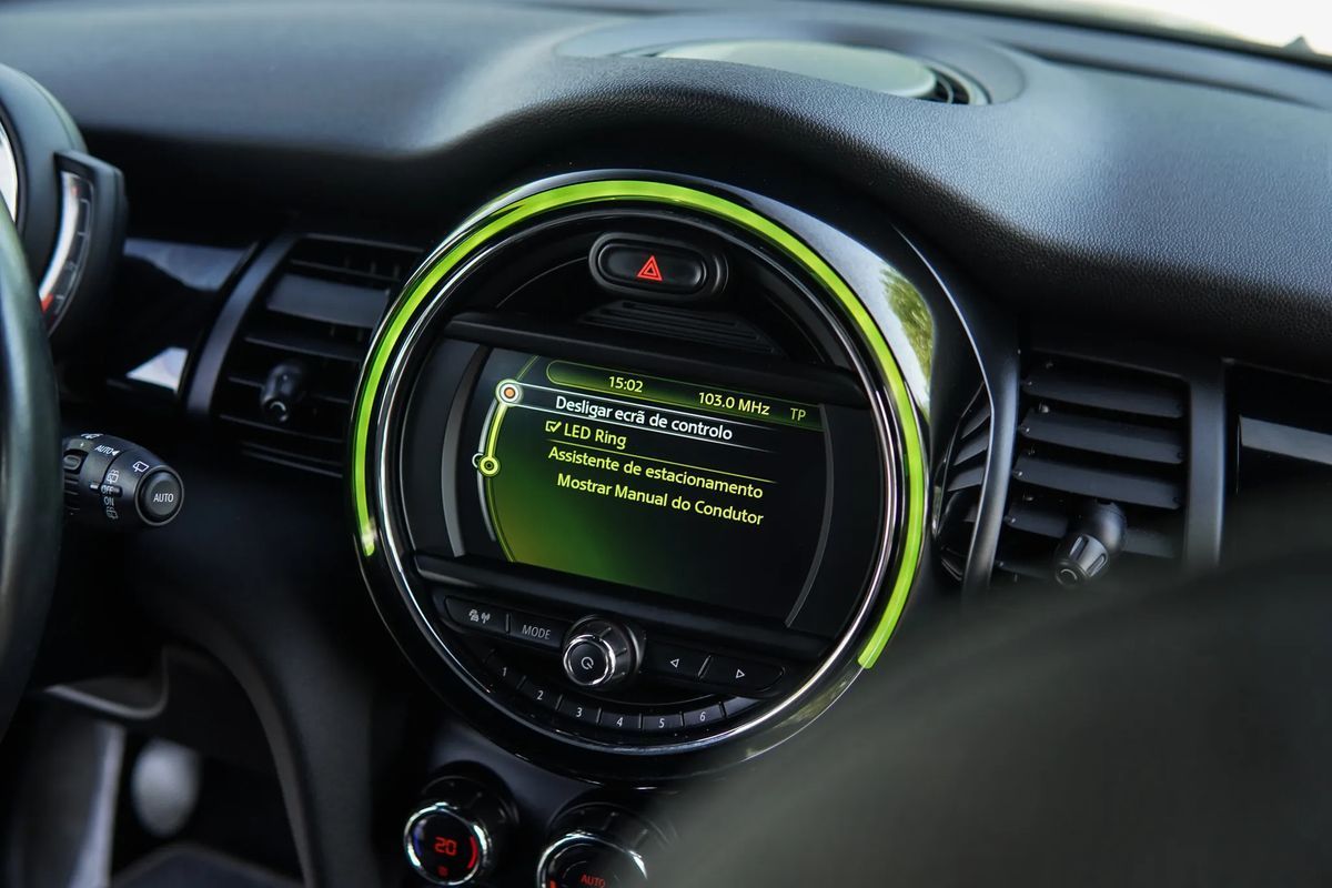 mini-cooper-2018-diesel-1496cc
