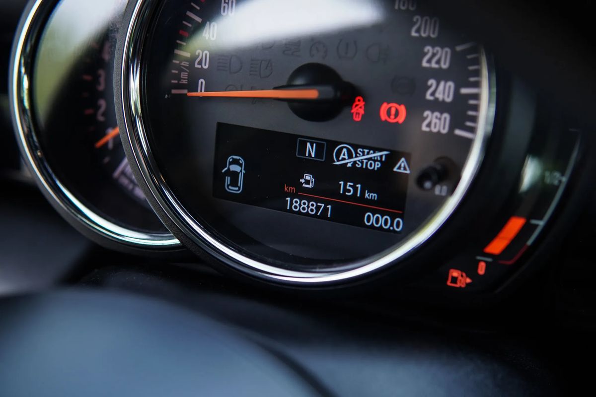mini-cooper-2018-diesel-1496cc