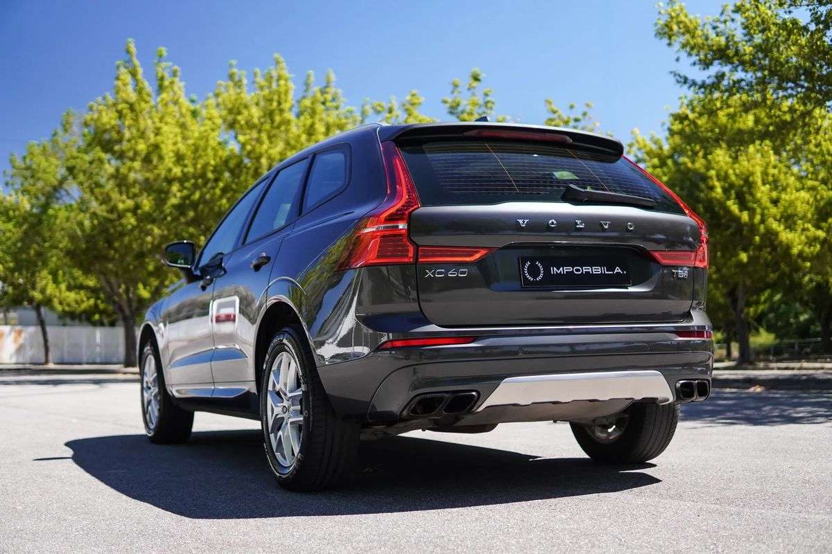 volvo-xc60-2018-hibrido-a-gasolina-1969cc