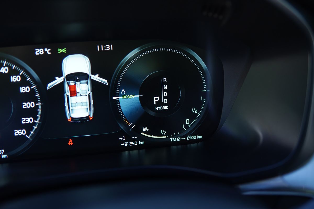 volvo-xc60-2018-hibrido-a-gasolina-1969cc