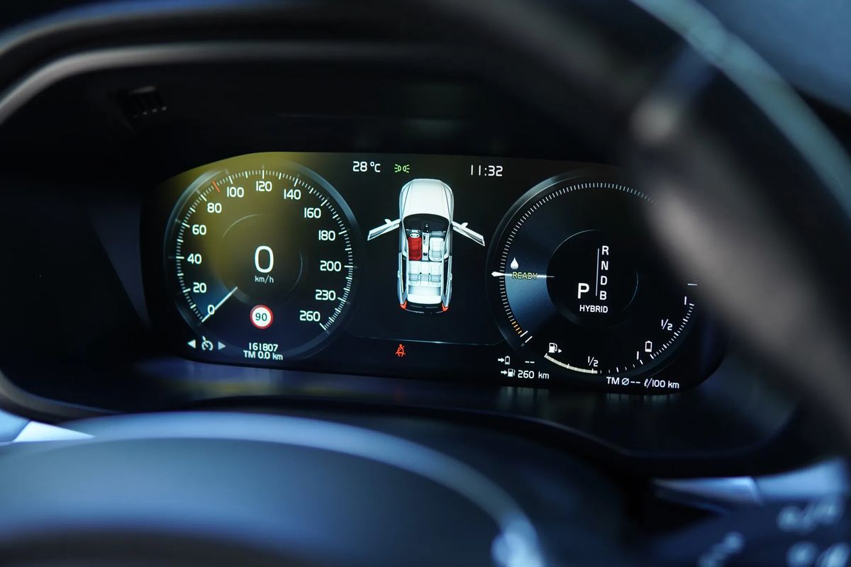 volvo-xc60-2018-hibrido-a-gasolina-1969cc