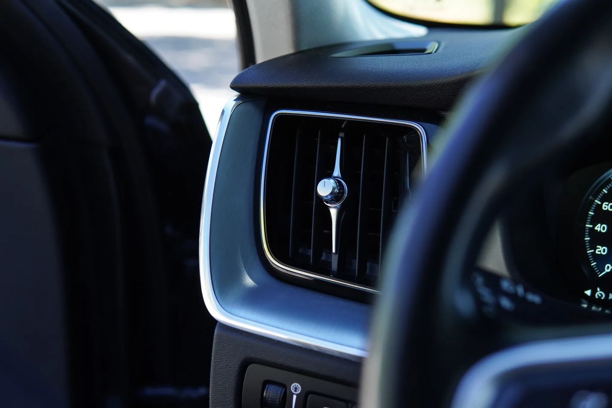 volvo-xc60-2018-hibrido-a-gasolina-1969cc