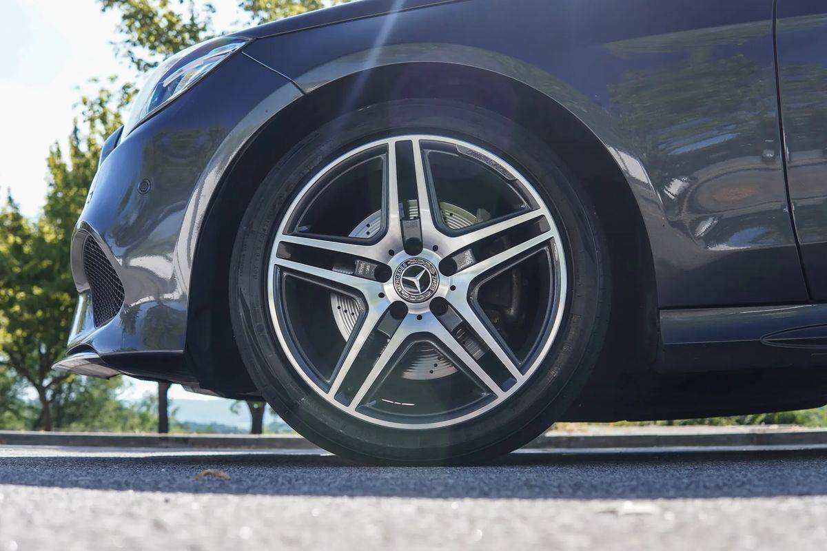 mercedes-benz-classe-e-2013-hibrido-a-diesel-2143cc