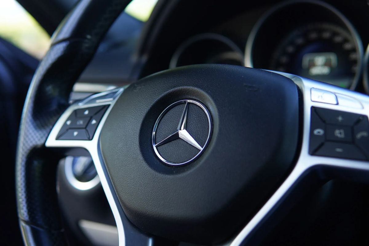 mercedes-benz-classe-e-2013-hibrido-a-diesel-2143cc