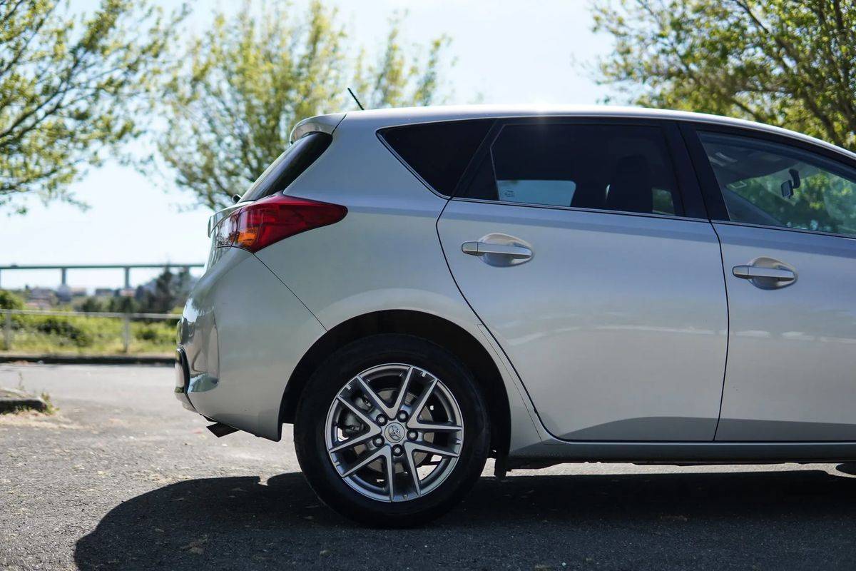 toyota-auris-2015-diesel-1364cc