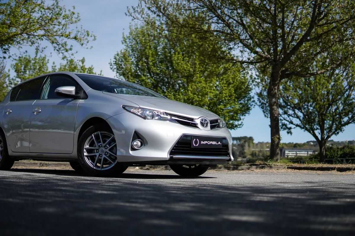 toyota-auris-2015-diesel-1364cc