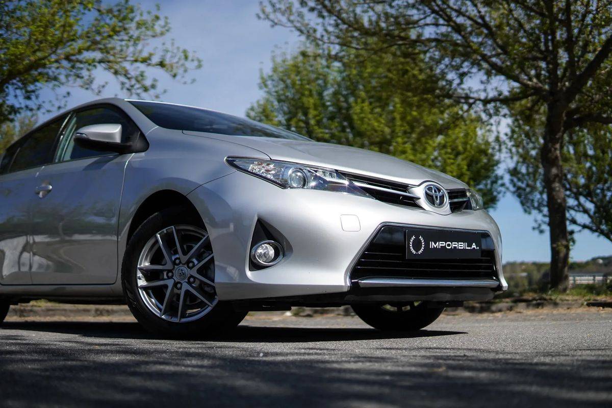 toyota-auris-2015-diesel-1364cc