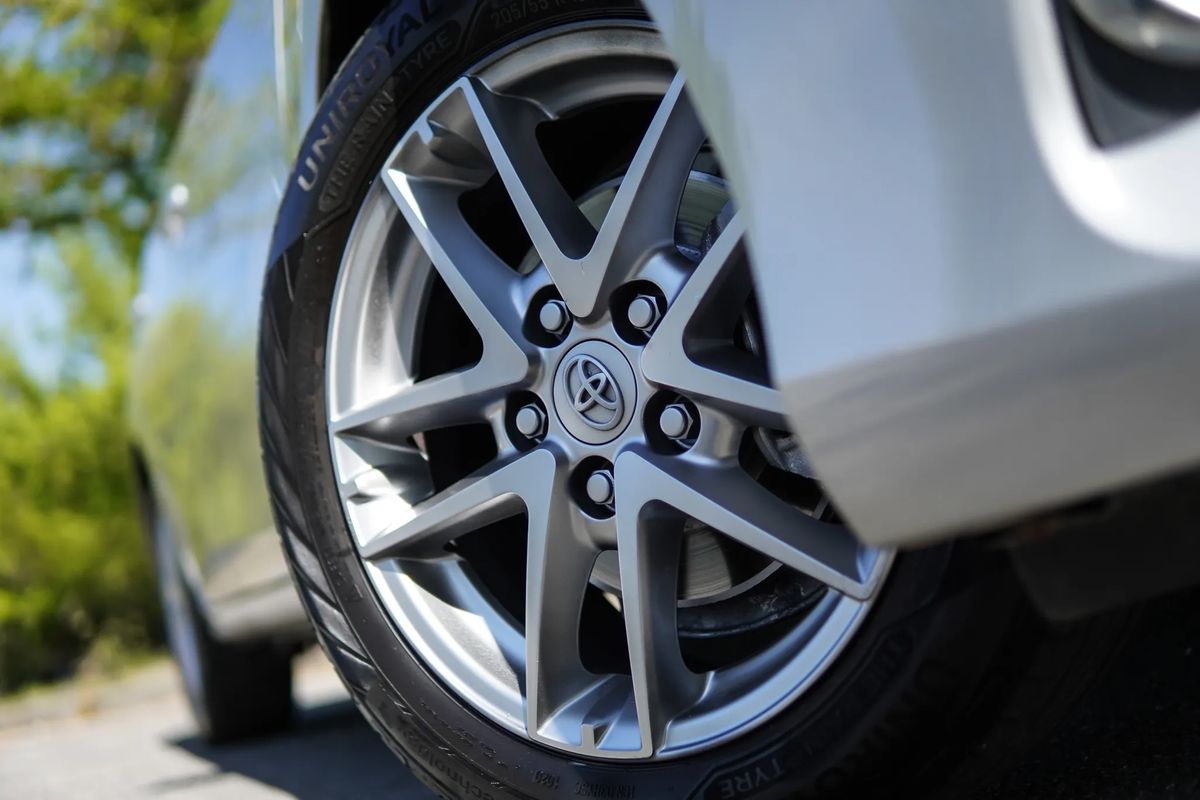 toyota-auris-2015-diesel-1364cc
