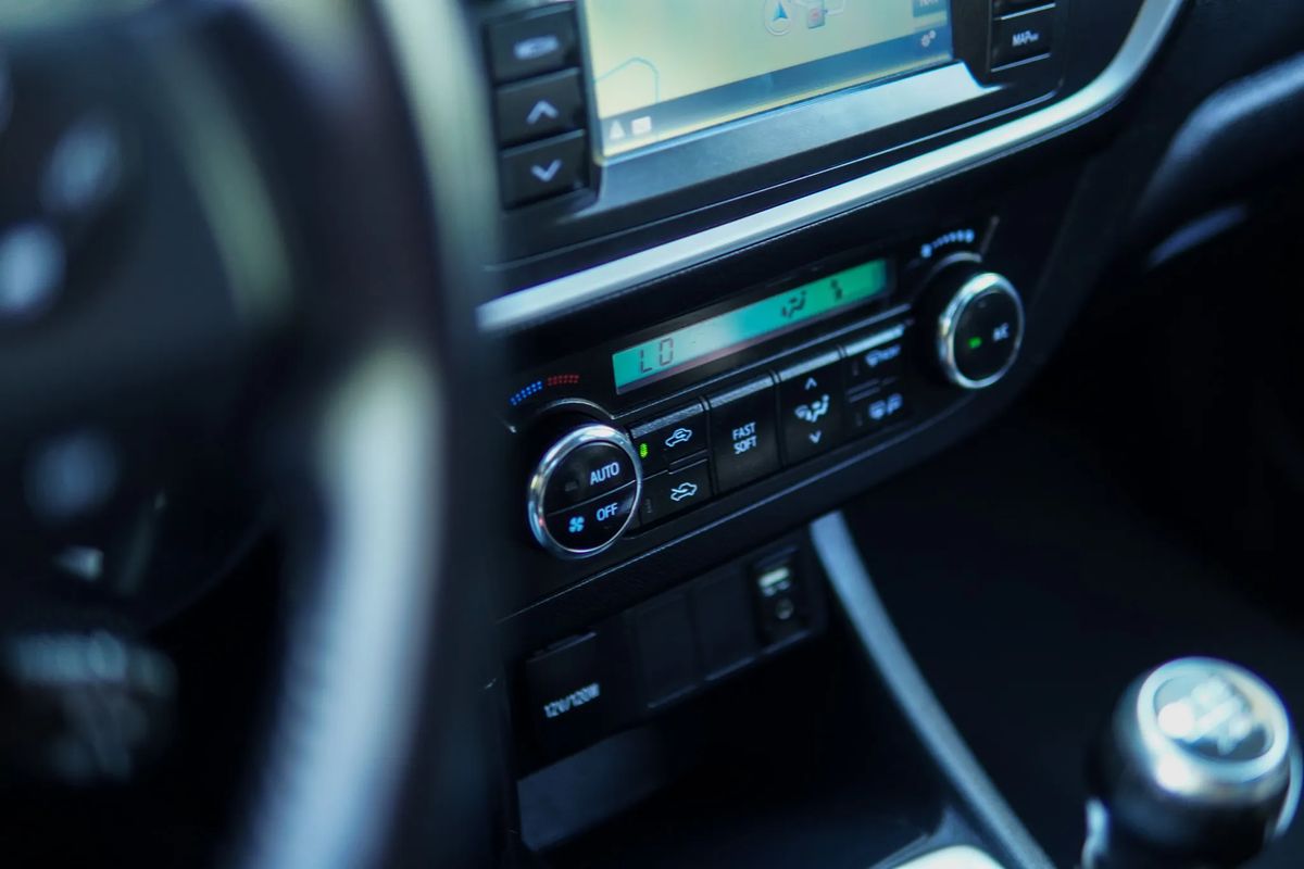 toyota-auris-2015-diesel-1364cc