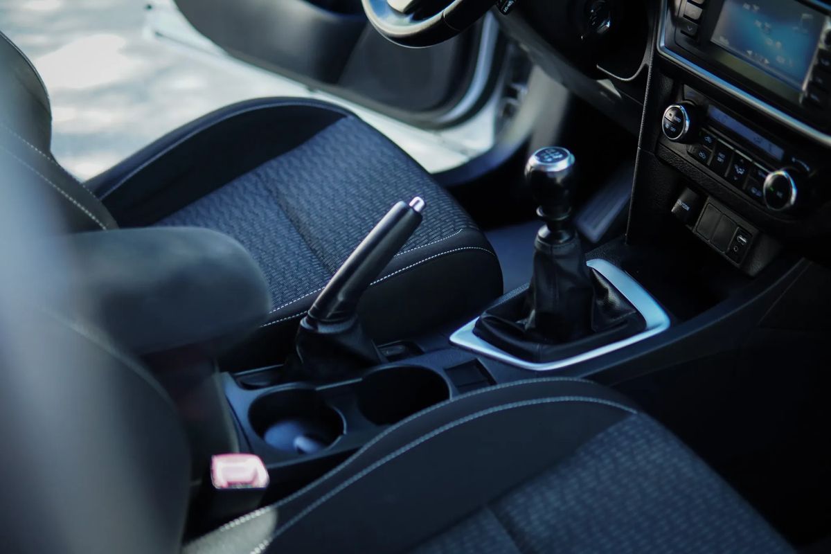 toyota-auris-2015-diesel-1364cc