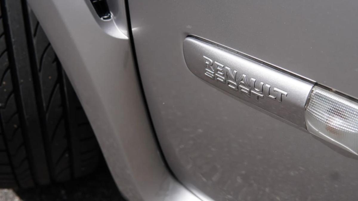 renault-clio-2006-gasolina-1998cc