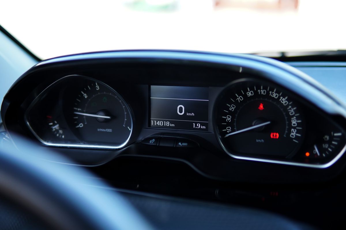 peugeot-2008-2016-gasolina-1199cc