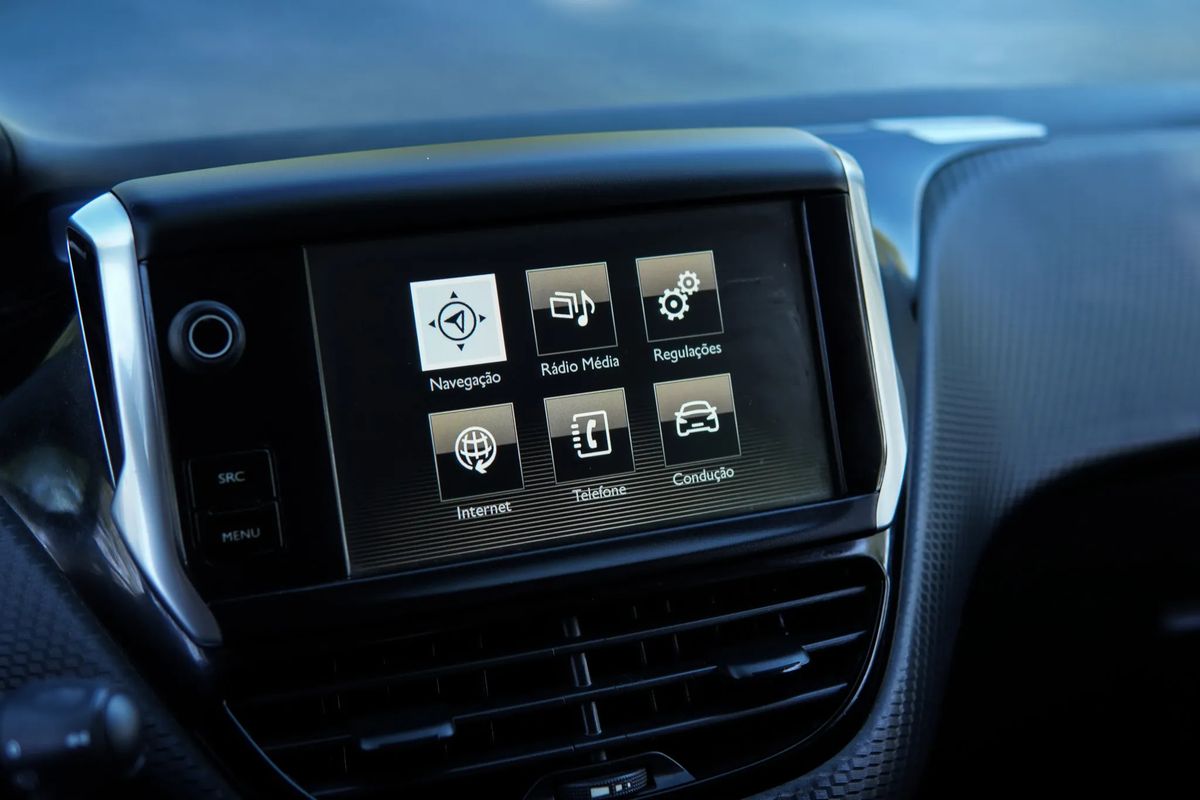peugeot-2008-2016-gasolina-1199cc
