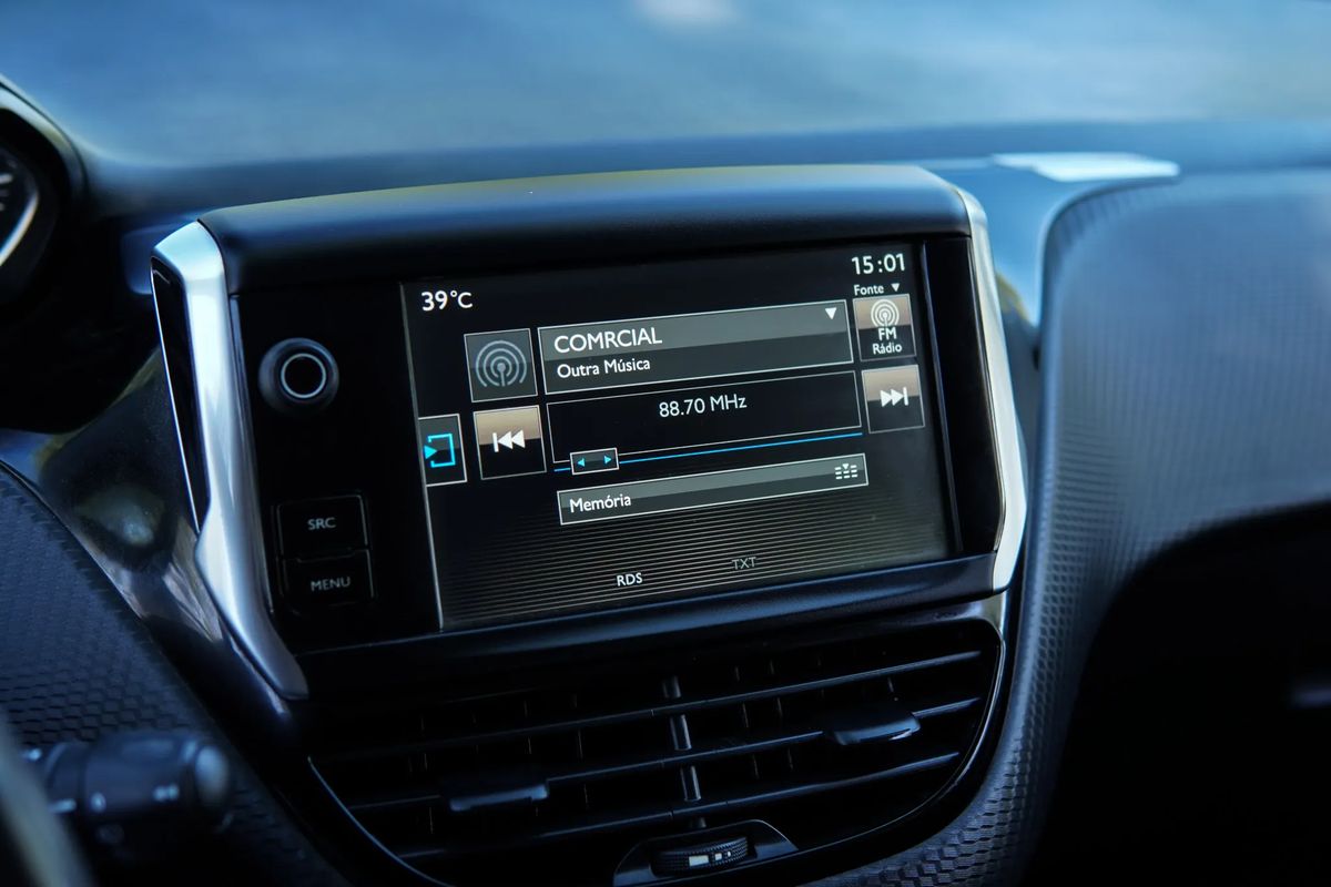 peugeot-2008-2016-gasolina-1199cc