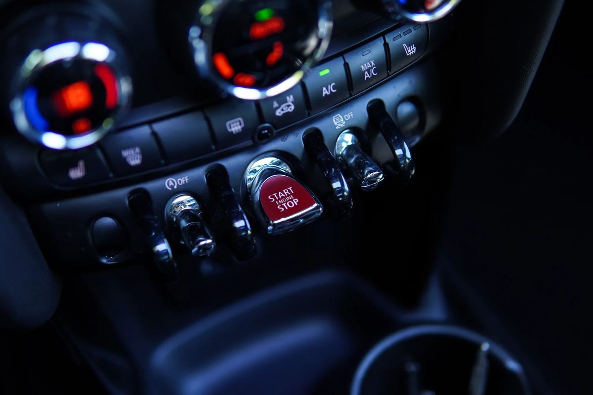 mini-cooper-2016-gasolina-1499cc