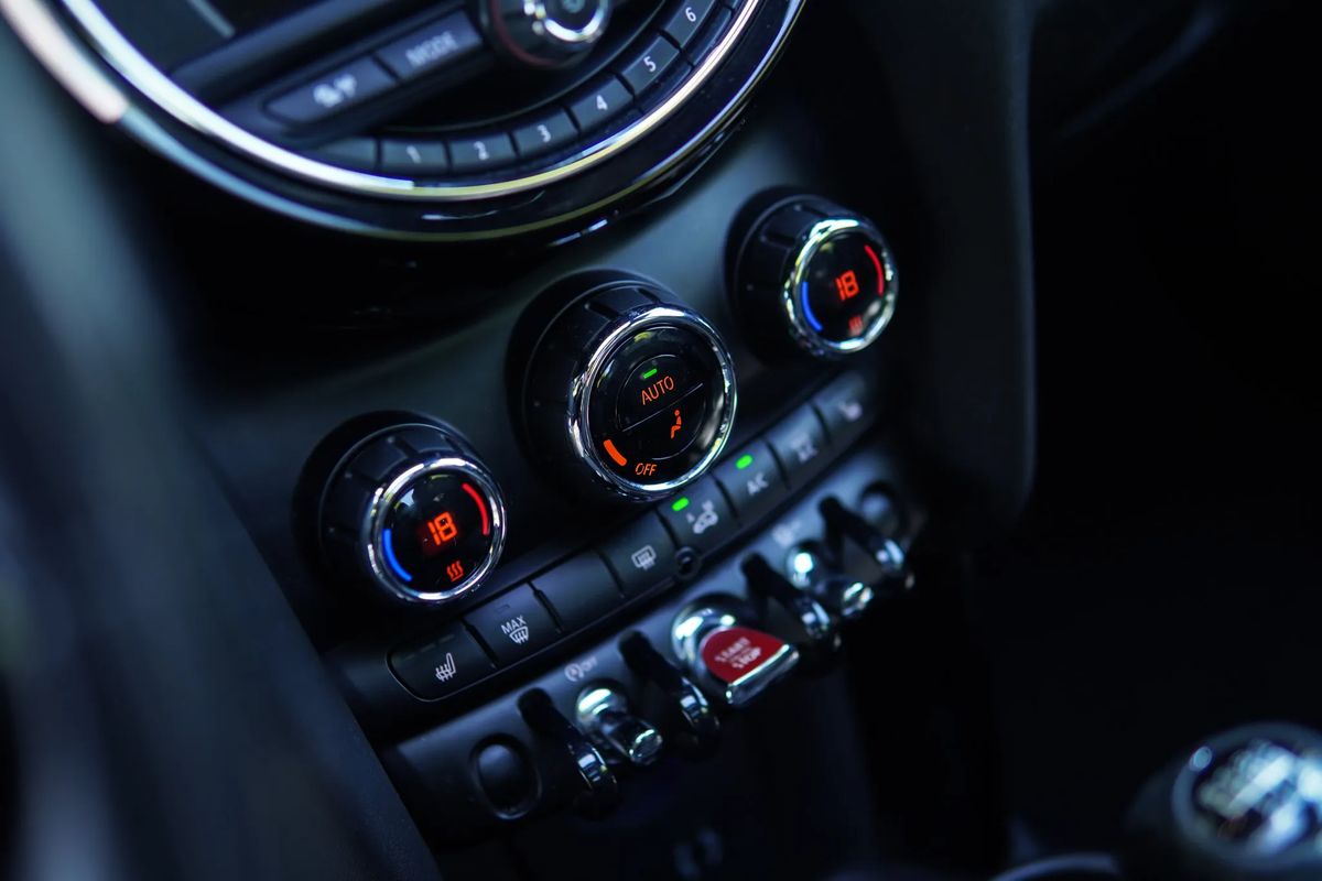 mini-cooper-2016-gasolina-1499cc