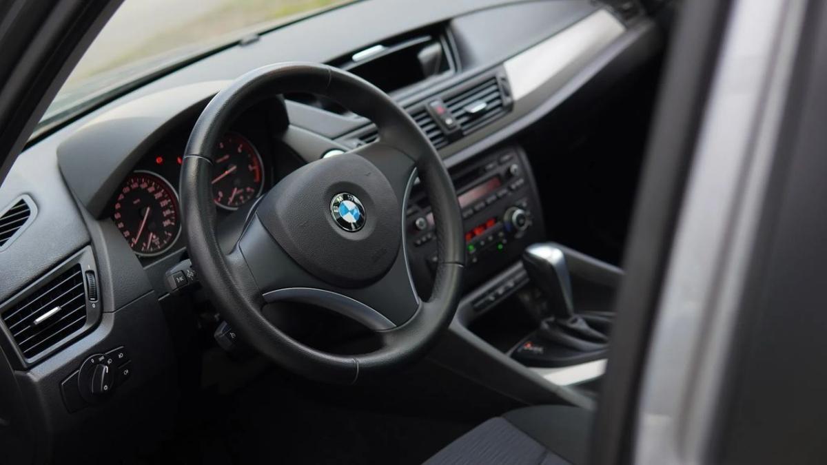 bmw-x1-2011-diesel-1995cc