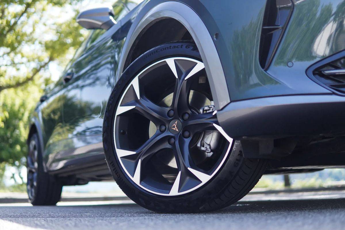 cupra-formentor-2021-hibrido-a-gasolina-1395cc