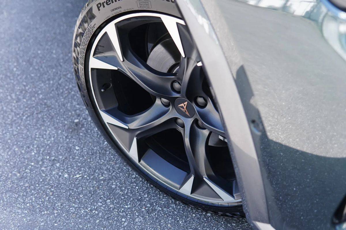 cupra-formentor-2021-hibrido-a-gasolina-1395cc