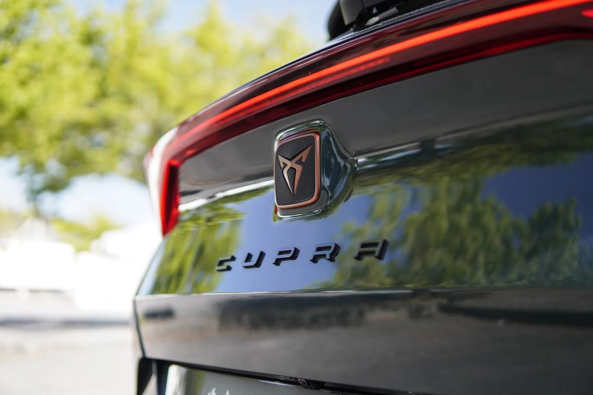 cupra-formentor-2021-hibrido-a-gasolina-1395cc