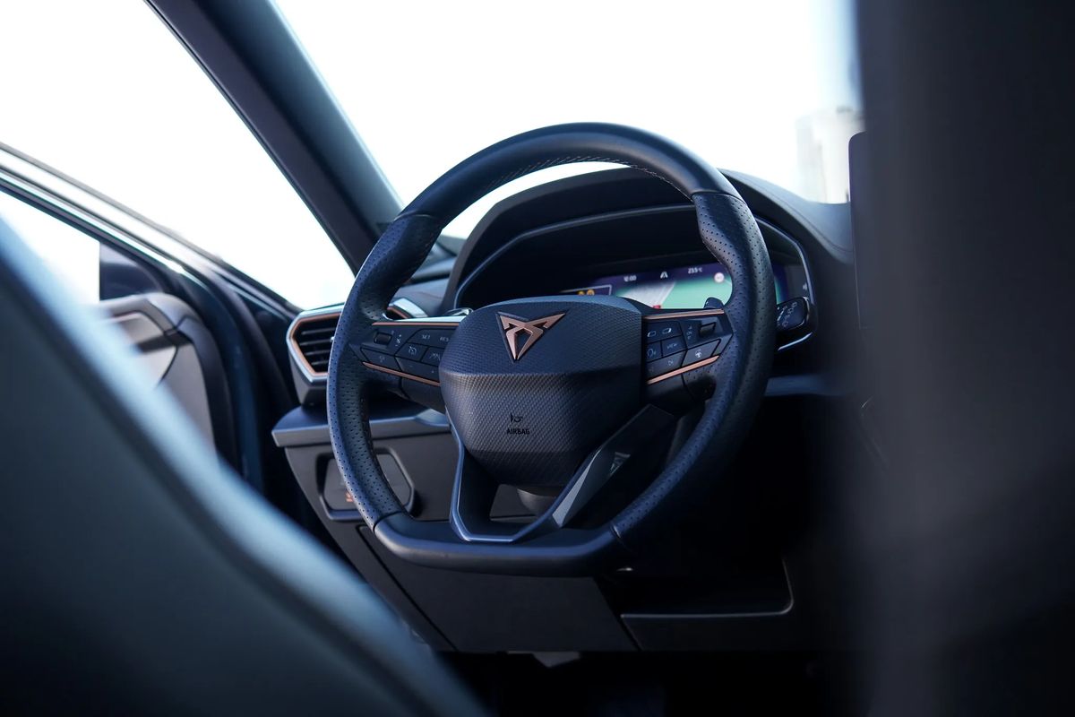 cupra-formentor-2021-hibrido-a-gasolina-1395cc
