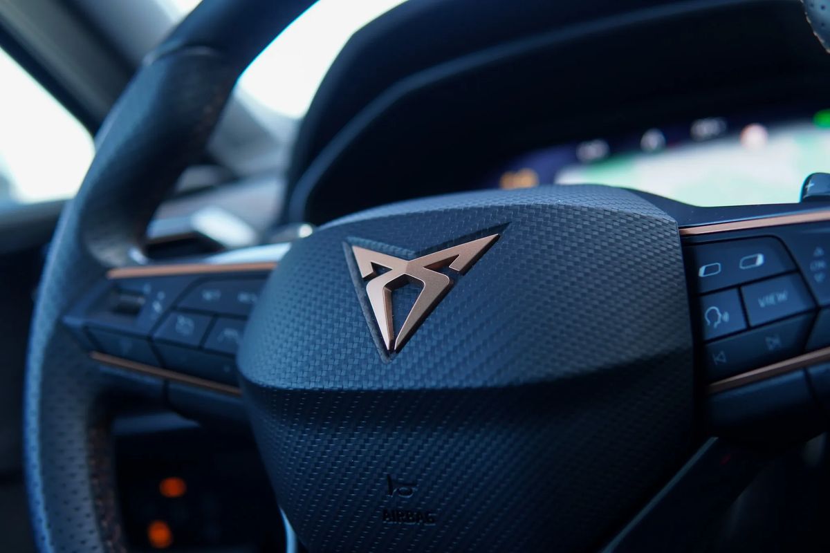 cupra-formentor-2021-hibrido-a-gasolina-1395cc