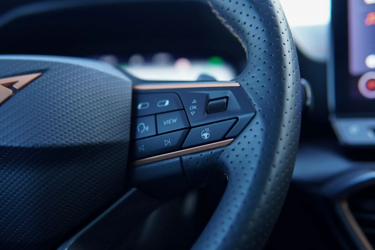 cupra-formentor-2021-hibrido-a-gasolina-1395cc